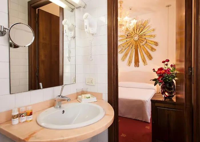Columbia Otel